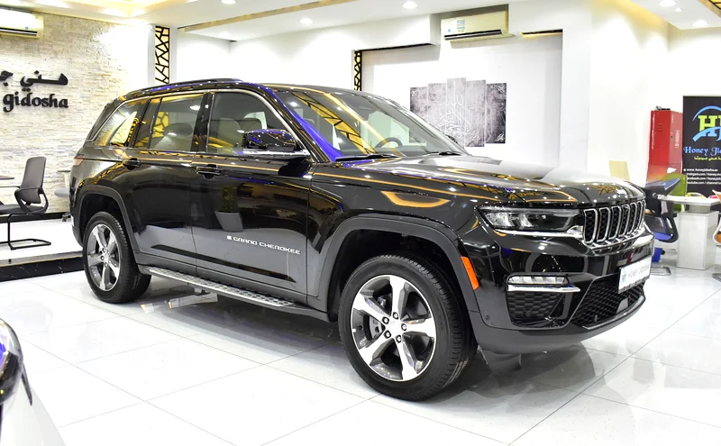 AED 3,180 EMI for 5 years | Jeep Grand Cherokee 4x4 Limited (2025 Model) in Black Color, GCC Specs63398605461889112