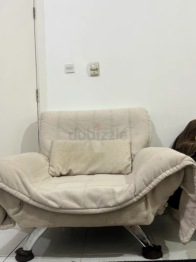 كرسي أريكة للبيع (عاجل)63179391732993111