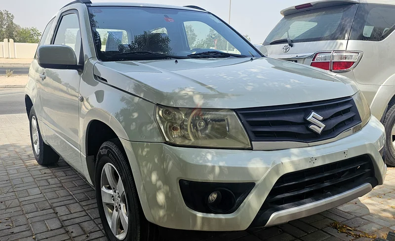 Suzuki grand vitara Jeep. Japan. GCC spec63134499202563112