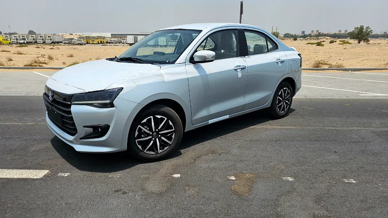 EXPORT - SUZUKI DZIRE GLX HYBRID | 2025 |SILVER63134499104641111