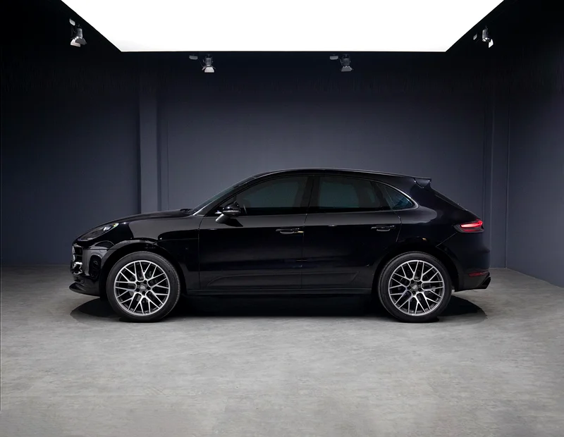 SUMMER PRIVÉ OFFER • 3,350x60 • 0% DP • 2021 Porsche Macan • Porsche Warranty • GCC63150479353603111