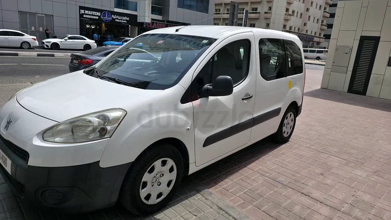 Peugeot Partner 2014 Tepee, Gulf spec, Manual gear, Good Condition632213026963221115