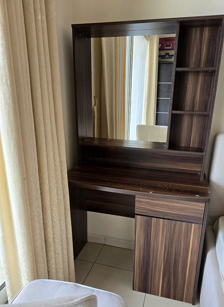 طاولة تجهيز مع رفوف وأدراج63189121400706112