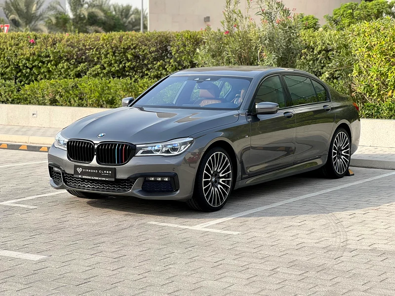 BMW 740Li --Zero Accident63176167980034112