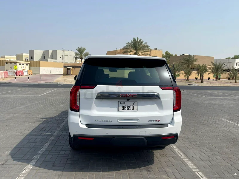 GMC Yukon AT4 5.3L V8 2023 – GCC Specs – Full Option – Excellent Condition63221825451009114