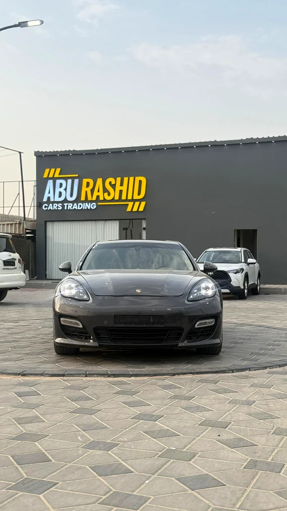 Porsche Panamera GTS63225701574019111