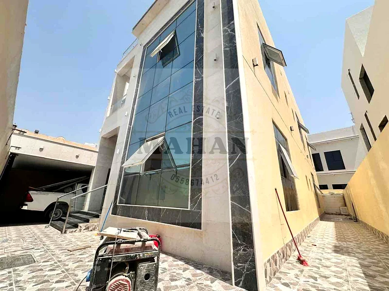 🏡 فيلا حديثة للبيع في الروضة 2 | 5 غرف نوم + سطح63170848491011111