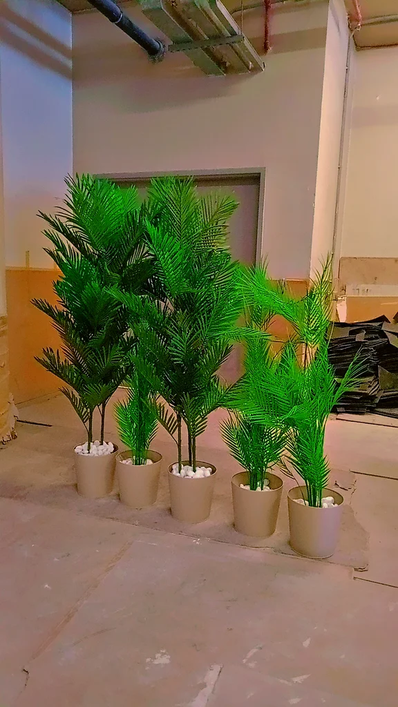 نباتات نخيل اصطناعية خضراء كثيفة - مثالية لديكور المنزل!63190123330561111