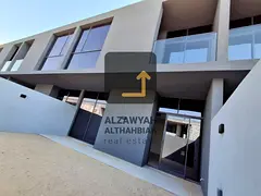 Townhouse for Rent 165,000 DHS  | 2,155 sq. ft | Freehold |