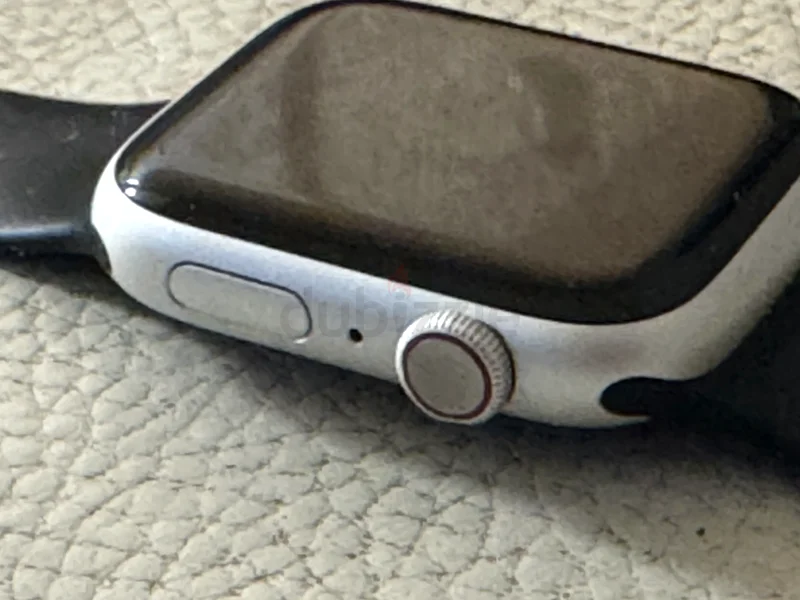 Apple Watch 8 with cellular 45mm aluminum63166176568578114
