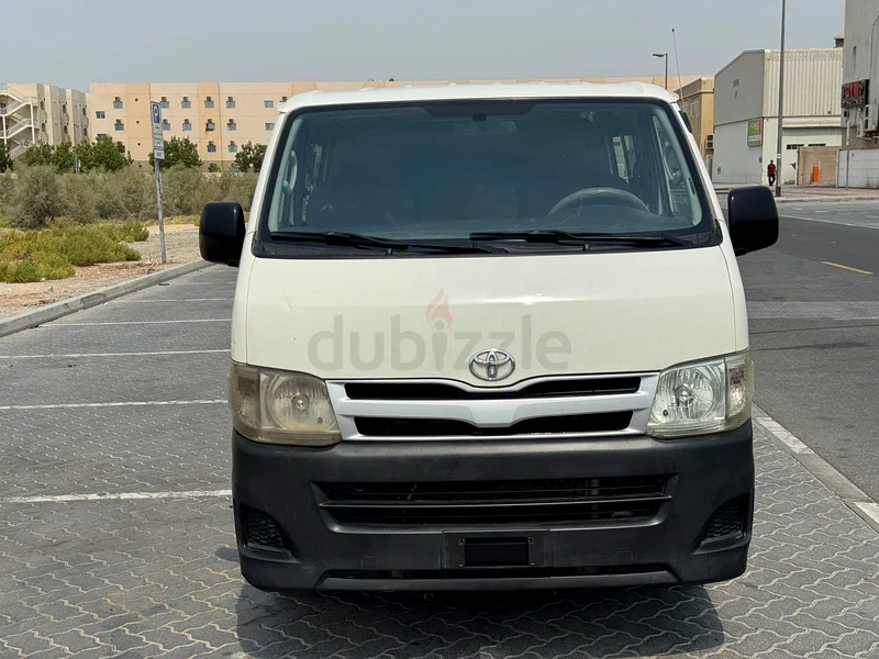 Toyota hiace van 2013, GCC, 2.7cc, good condition63148169244802111
