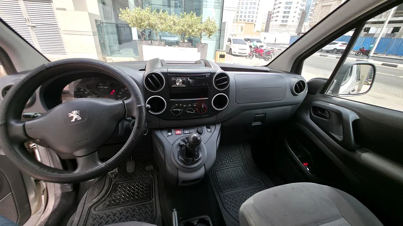 Peugeot Partner 2014 Tepee, Gulf spec, Manual gear, Good Condition63221302696322114