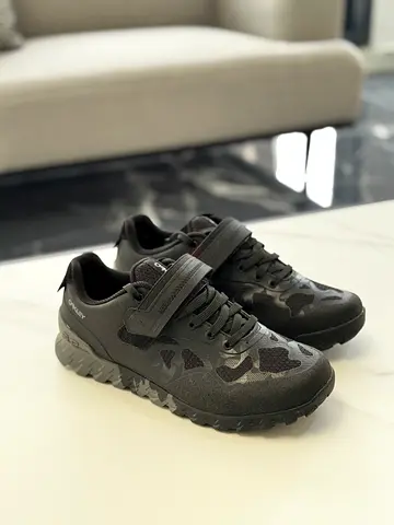 Oakley B1B MTB Cycling Shoes – Black Camo – EU 42 / US 8.5