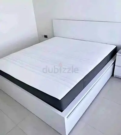 Malam king size bed 180/200cm bed with 2 storage drawers underneath and Ikea mattress