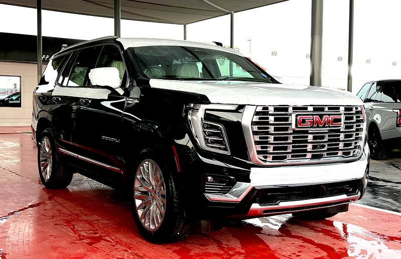 GMC Yukon Denali 202563175261863937112