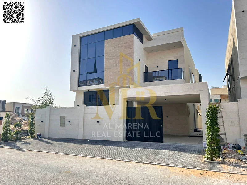 A villa directly from the owner, with personalized finishes, located on a main street, close to all amenities. Freehold ownership available to all nationalities and without a down payment.63250260642561112