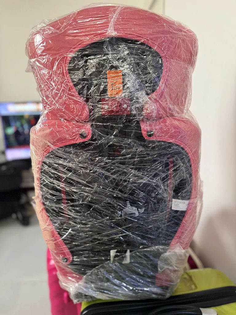 Brand New Baby Car Seat - Safety and Comfort for Your Little One! Free delivery along abu dhabi632296826517771126