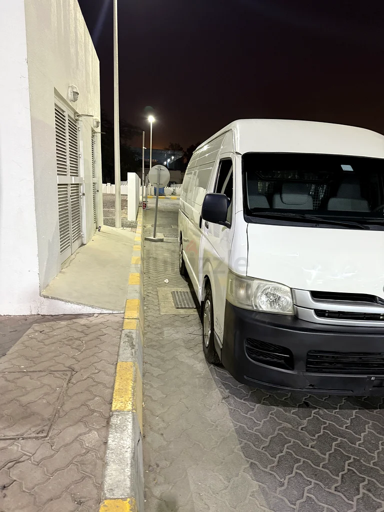 Toyota haice highroof 200963165693375490114