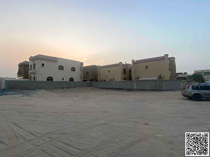 قطعة تجارية زاوية للبيع في المويحة 1، طابق أرضي + طابقين63197611230467113