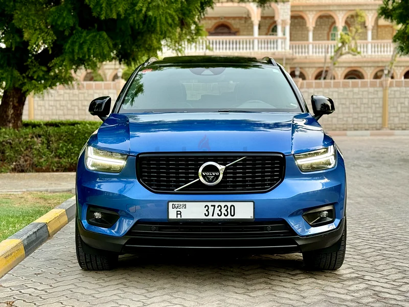 GCC specs Volvo XC40 R design full option with panoramic roof...AWD...360 camera63398480096897112