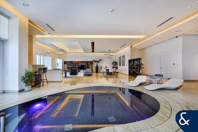 4 Bed | Upgraded | Penthouse | Private Pool63776933864706110