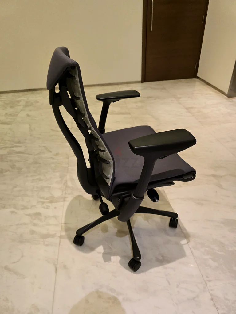 Herman miller Embody Chair Charcoal Edition63180361520386112