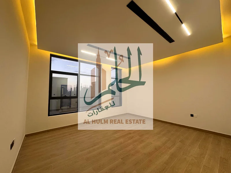 🏡 Luxury Villa for Sale in Al Yasmeen – Ajman 🌟  
✨ Premium Finishing – Prime Location – Smart Investment!  
📍 Location: Al Yasmeen – Ajman63250807186818113