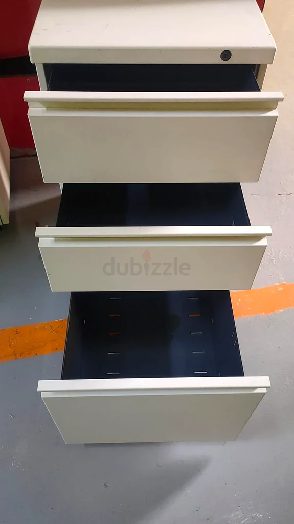 أدراج معدنية للمكتب 70×49×37 سم (متوفر 26 قطعة)63179861806849113