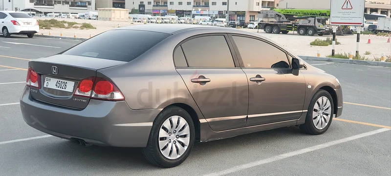 هوندا سيفيك 2009 طراز LXI سعة 1.8 لتر مواصفات خليجية، خالية من الحوادث، حالة ممتازة، وصيانة جيدة63173845622914113