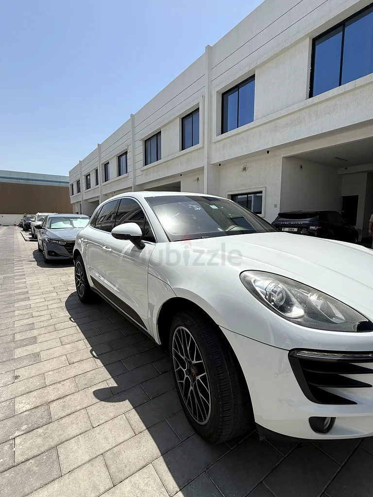 بورشه ماكان S63150022110466113