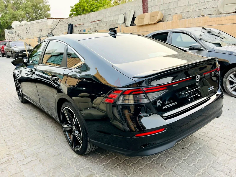 هوندا أكورد هايبرد63226743835778113