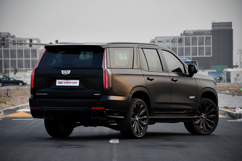 CADILLAC ESCALADE V - MODEL 2025 - GCC SPECS - BRAND NEW - UNDER WARRANTY +SERVICE63174774914179114