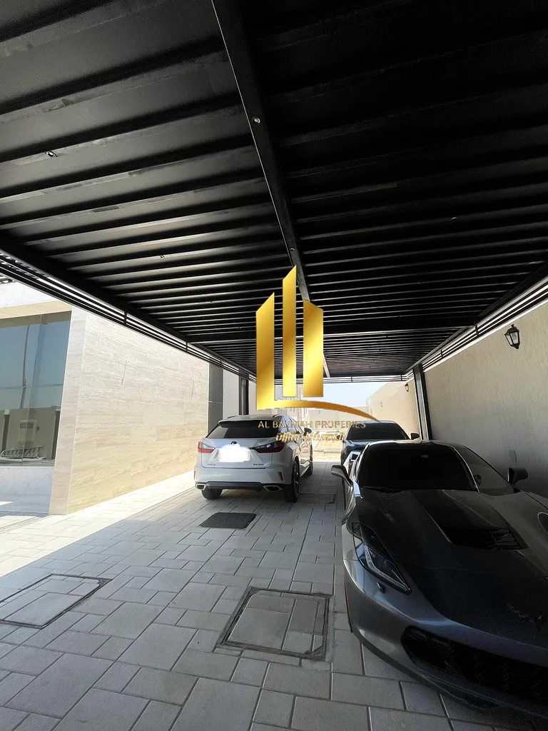 For sale, a villa in Al-Hoshi, area10000 square FEET, G+1, 5 master rooms63205334452354113