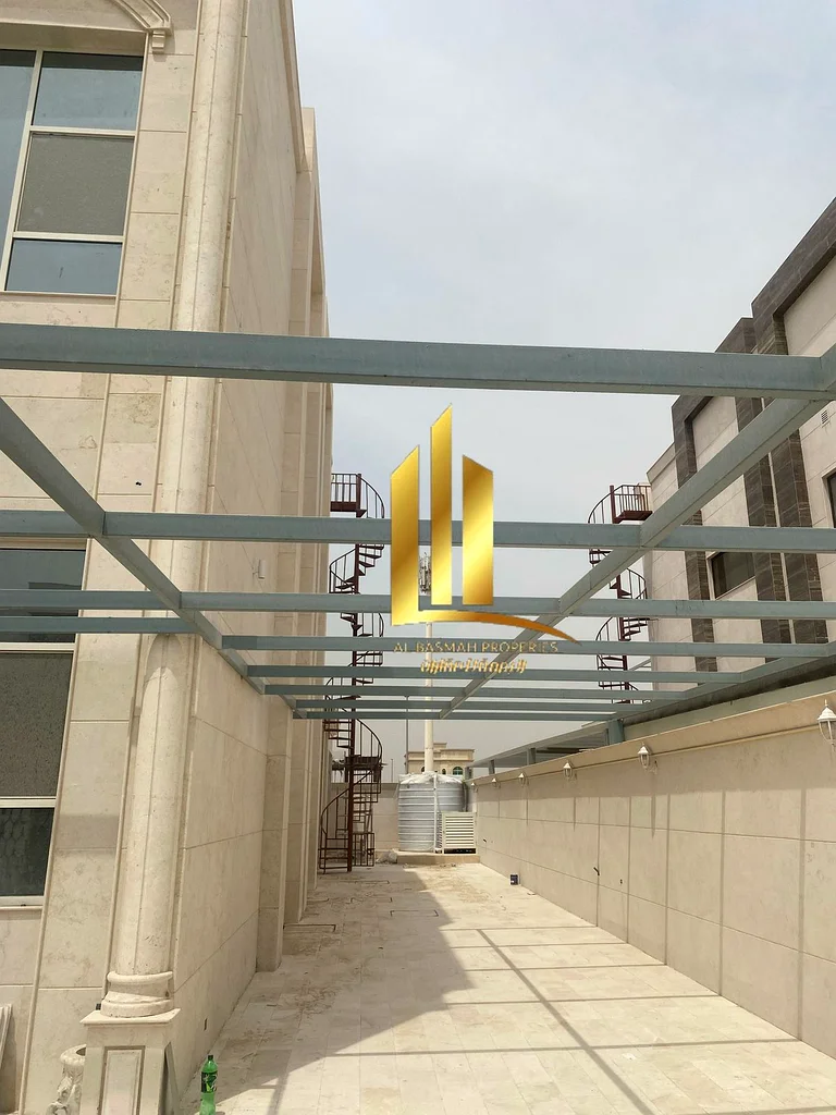 Spacious space and distinctive design - Villa for sale in Al-Hawshi63205334445441112