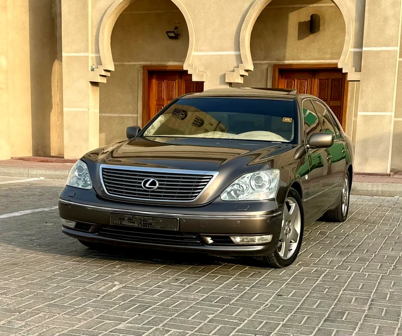 Lexus LS430 imported from Japan, 2005 model, full body repaint by authorized dealer63225313176835112