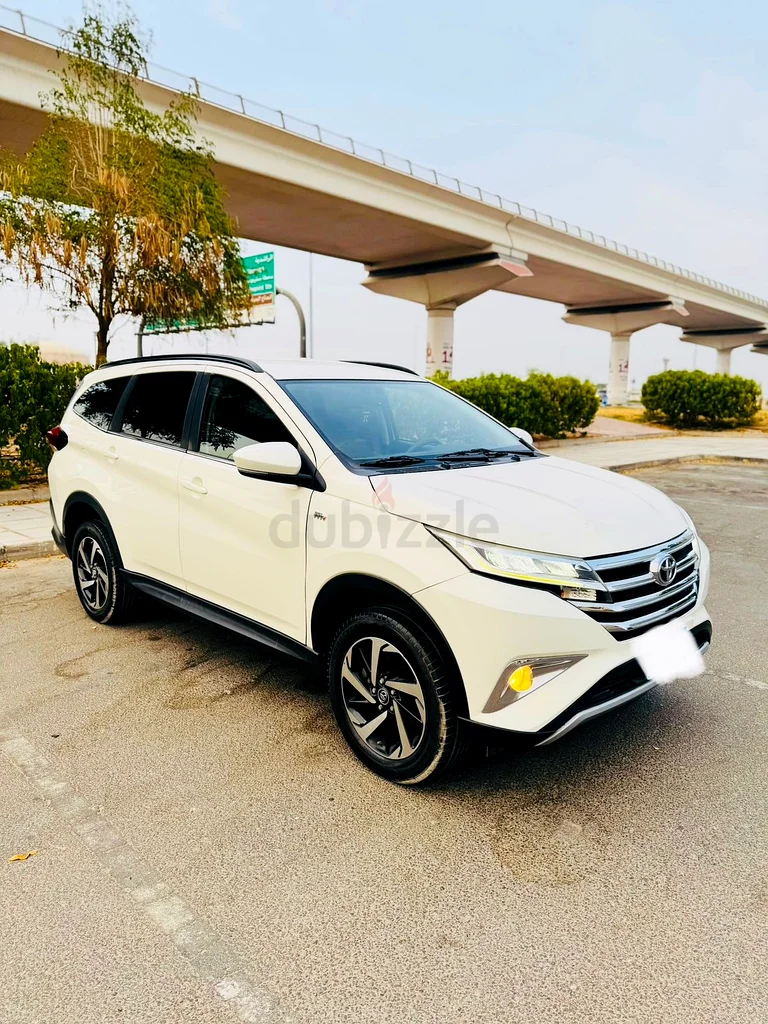 Toyota Rush GCC spec second owner family used car urgent sale location dubai rashidiya63158340961027114