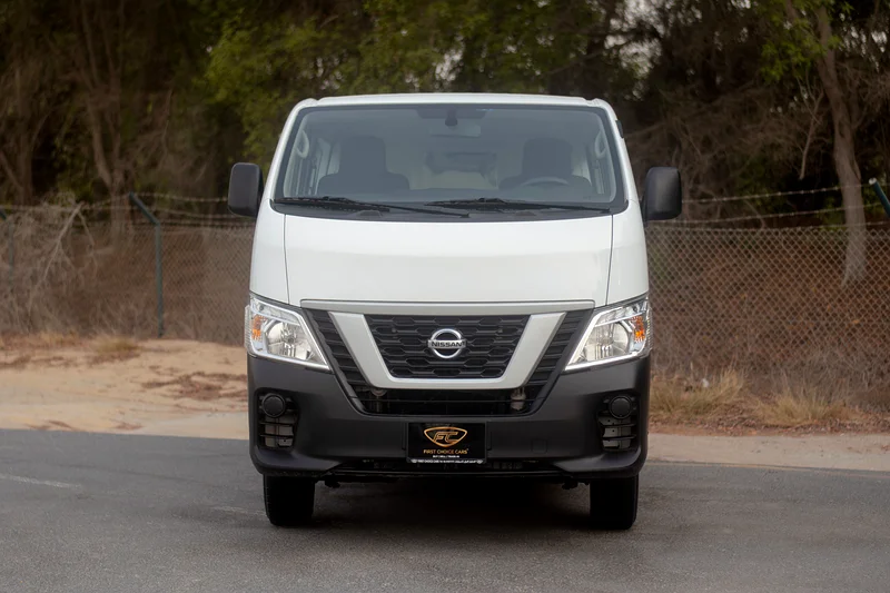 2022 Nissan Urvan | 6-Seater Delivery Van | GCC Specs | Ref#N3253563136842805507114