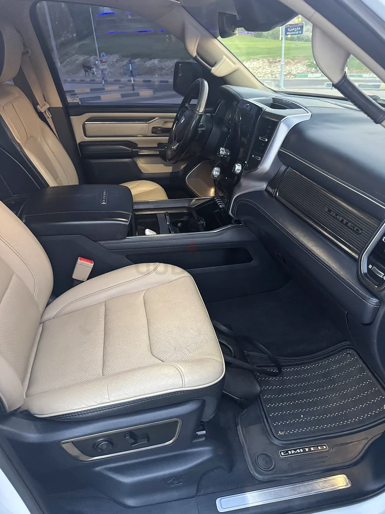 Dodge Ram Limited , First owner , without accidents63140196271105113