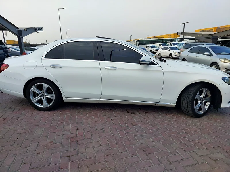 Mercedes-Benz E200 full 201763149585160321112