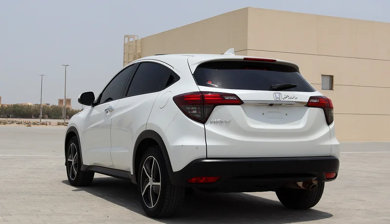 سيارة هوندا HR-V خليجية، بحالة ممتازة، وبدون حوادث، ومسافتها 88000 كيلومتر، وسعرها 55000 درهم، وبمحرك 1800 سي سي.63174307803777113