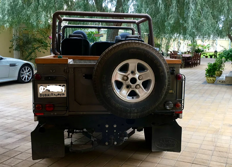Land Rover defender 2009   unique desert version. SUPERV CONDITION63159712756994112