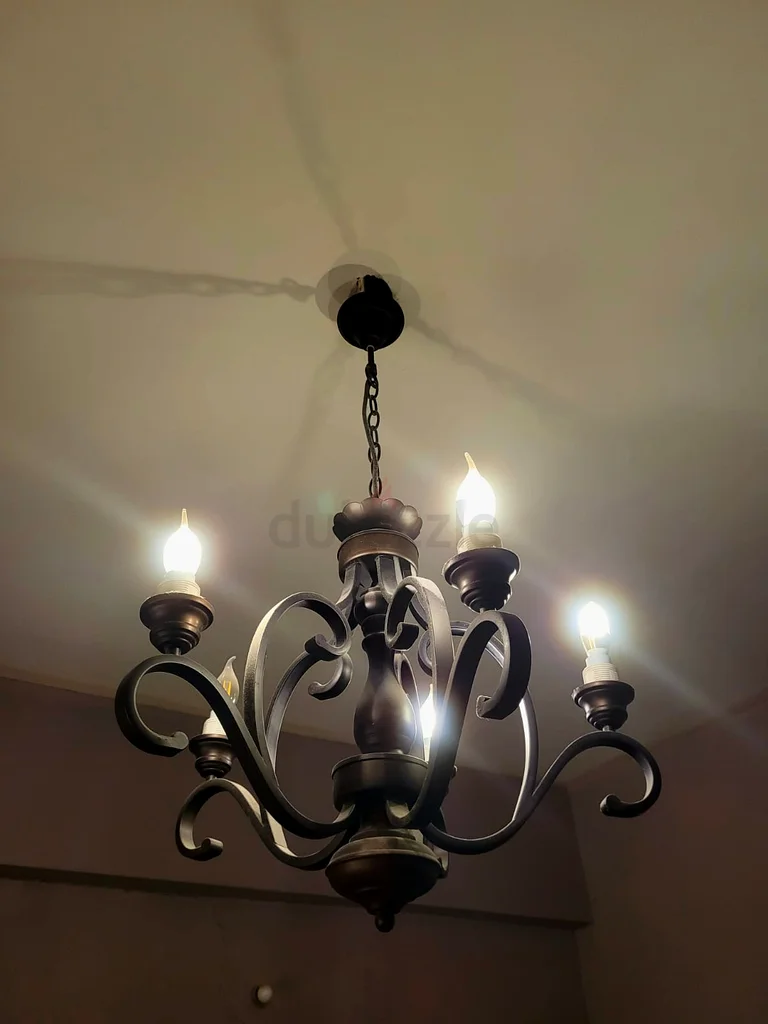 شمعدان كلاسيكي مع كاسات زجاجية63220829921281111