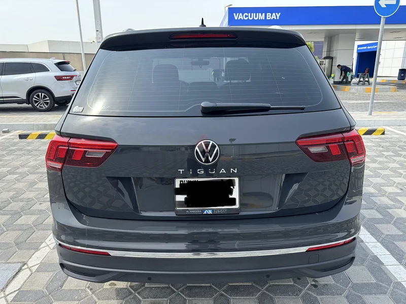 Volkswagen Tiguan Life Plus - Under Warranty  Service Contract63223817986563113