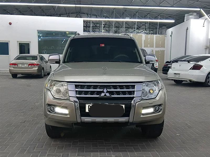 Pajero GLS 2016 model, Gulf specification, excellent condition, clean, full specifications number 1.63173122454658113