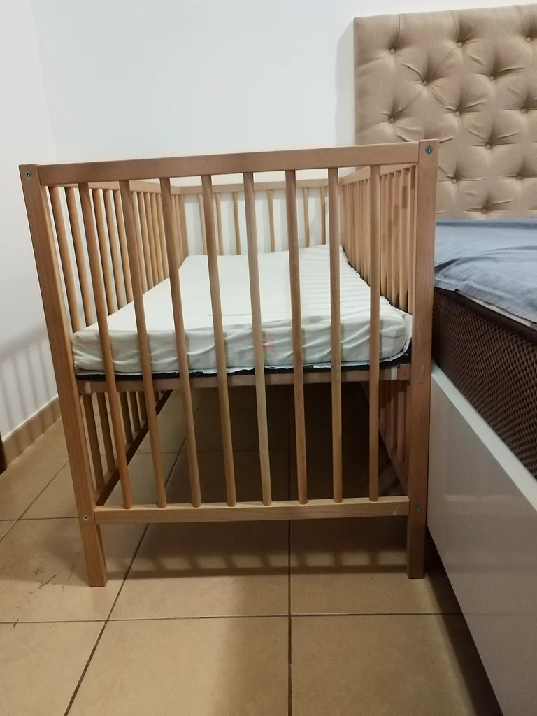 Kids bed with mattress63231195298049114