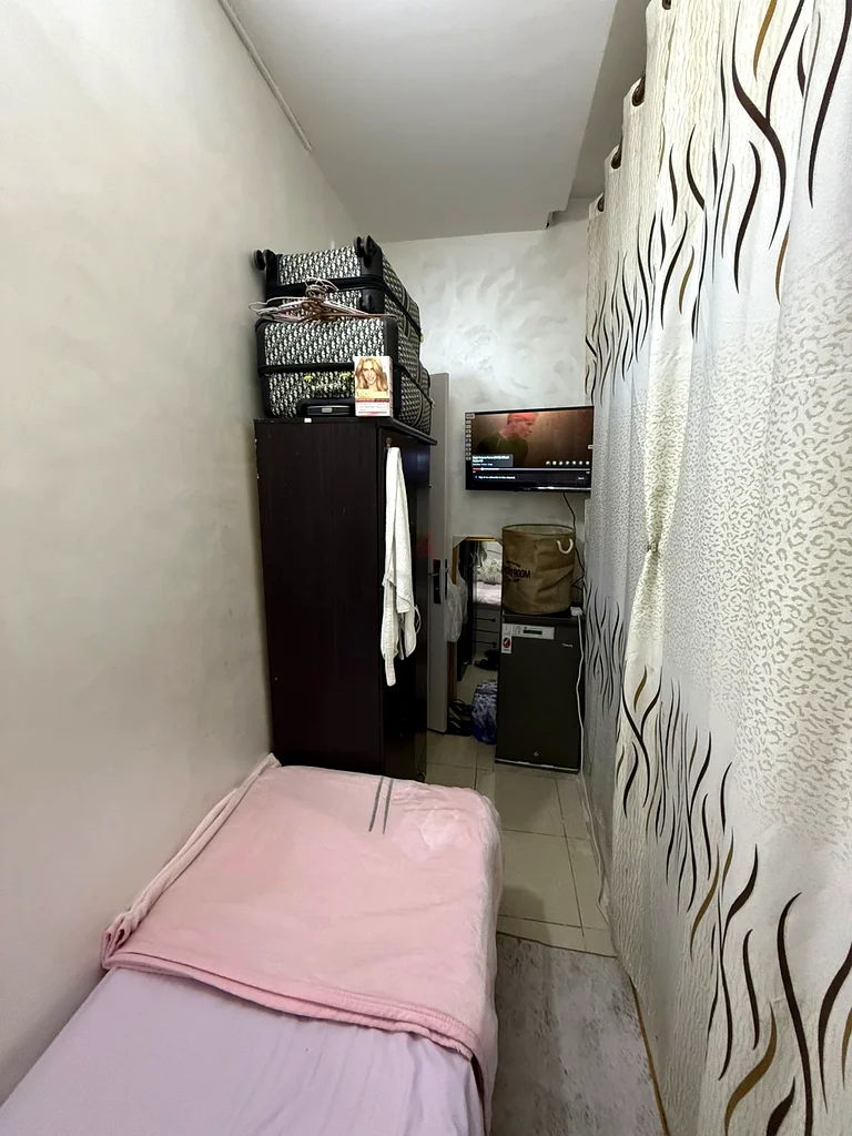 Al Barsha 1, Street 1163315090782211114