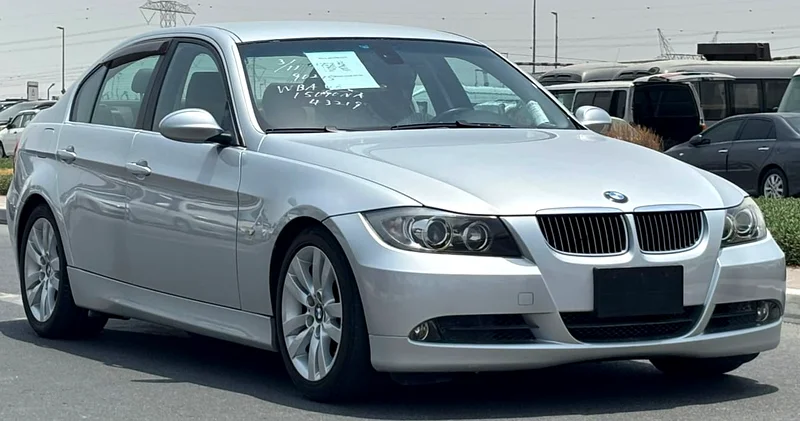 بي إم دبليو | 3 جادّة | 325i | 2006 فقط | 79109 كم | مستوردة من اليابان | سند ملكية نظيف63158801018113113