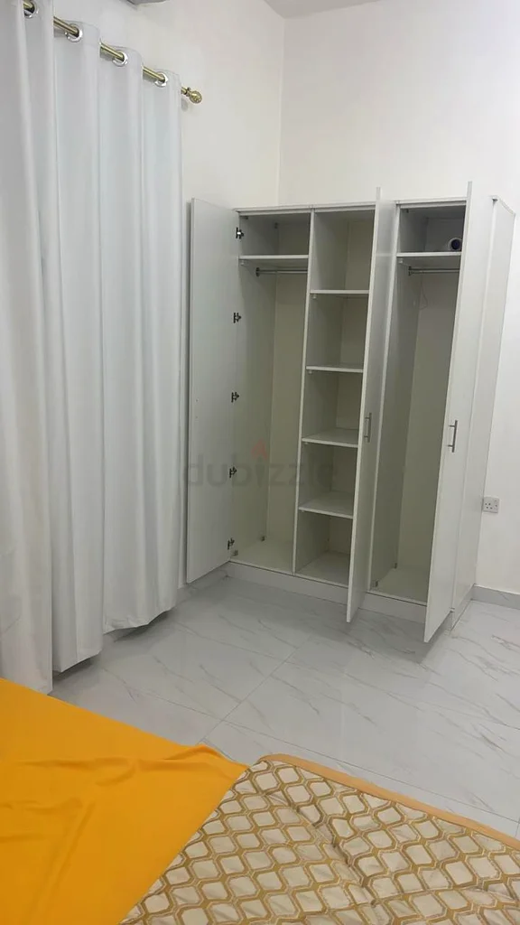 Direct from Owner- Spacious Studio Room, Free Dewa, Wifi, Parking63143965351041112