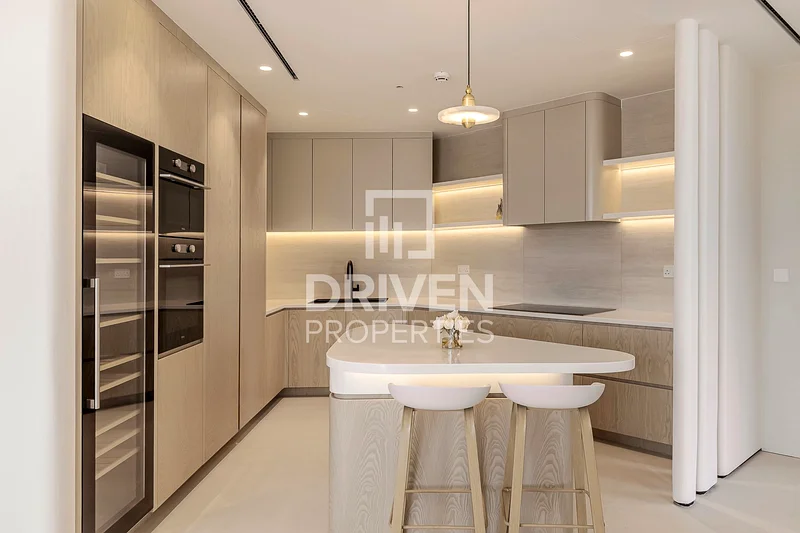 Fully Upgraded | Brand New Furnished | A Type64009548646401112