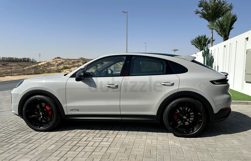 حزمة رياضية خفيفة الوزن بالكامل من الكربون63225697837569114